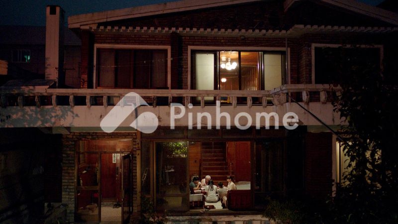 dijual rumah ogul di jalan dukuh menanggai