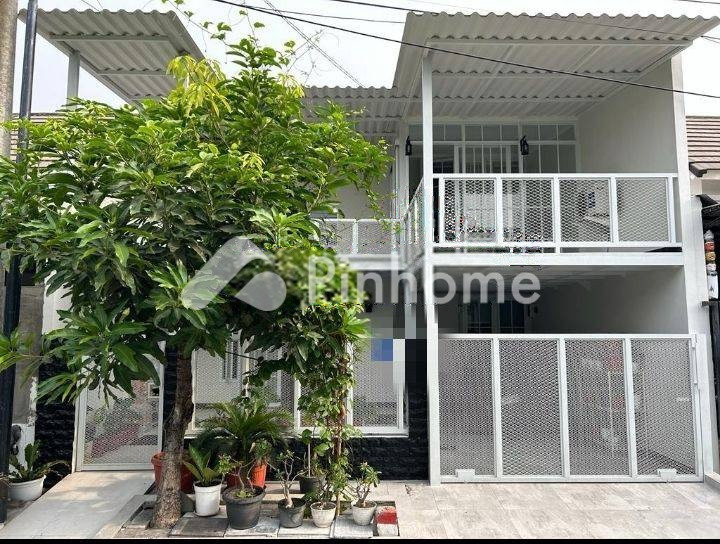 dijual rumah 2 lantai 3kt 105m2 di perum maspion