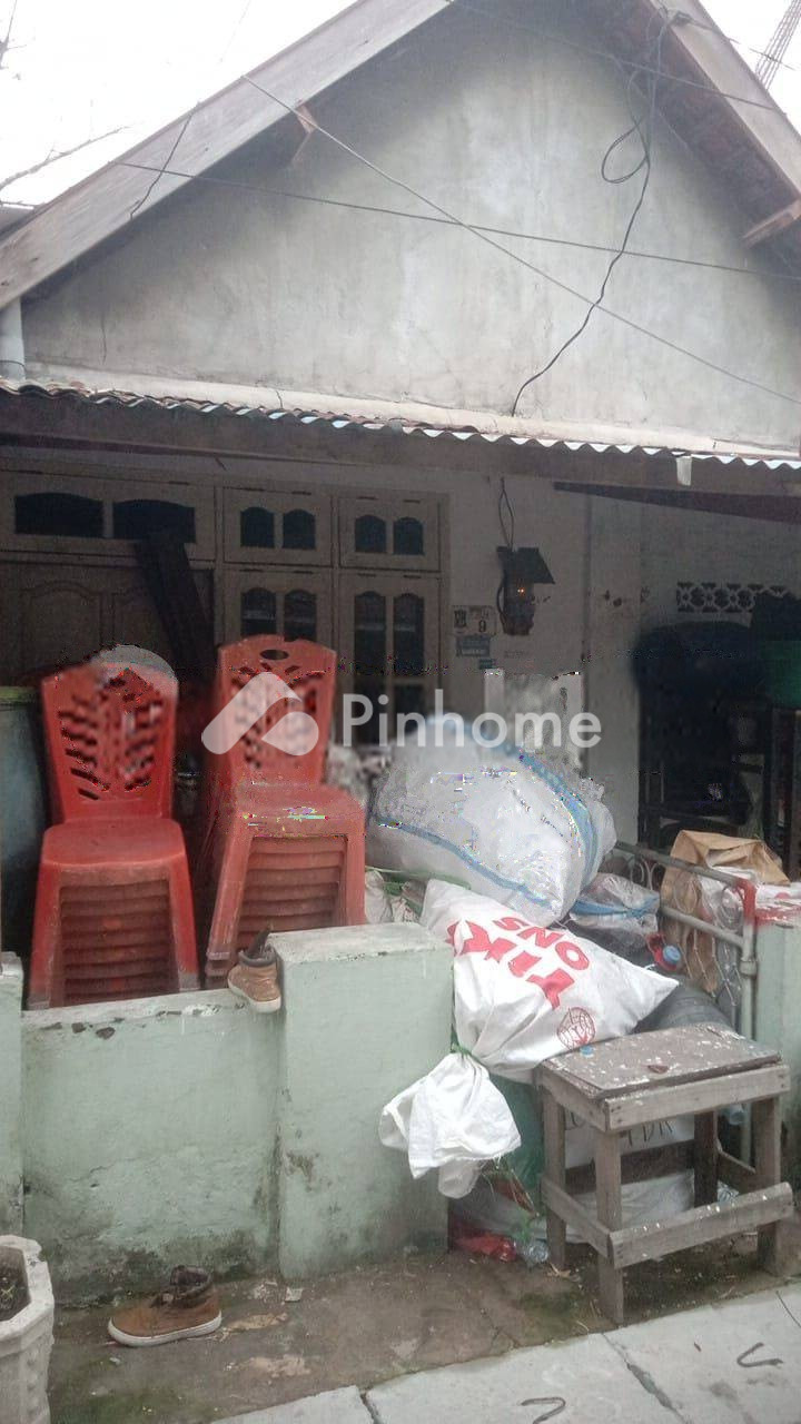 dijual rumah 1 lantai 3kt 144m2 di dupak