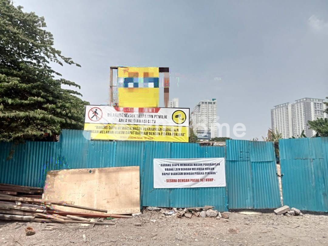 dijual tanah residensial 3020m2 di kedung baruk