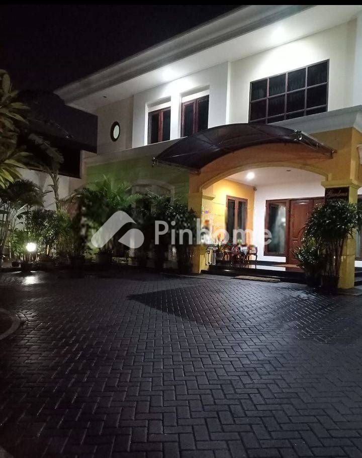 dijual rumah 1 lantai 23kt 1200m2 di gubeng