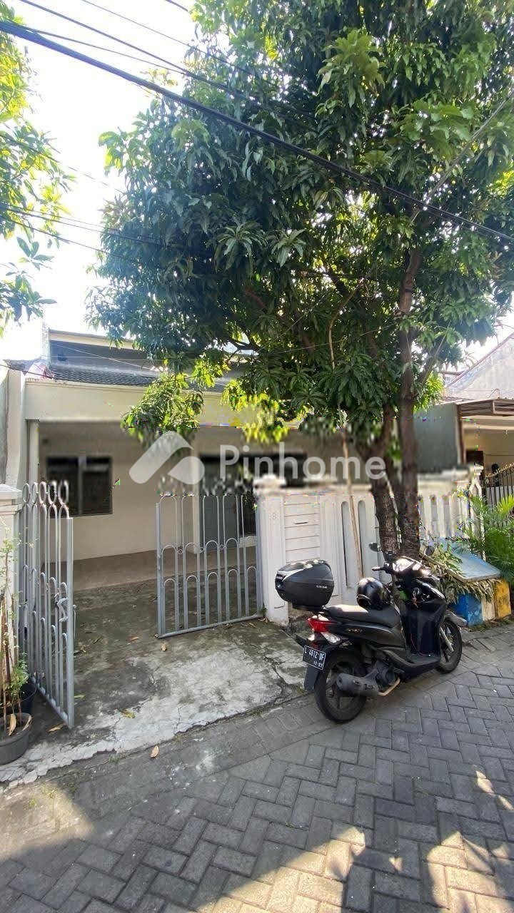 dijual rumah 1 lantai 4kt 105m2 di tenggilis mejoyo