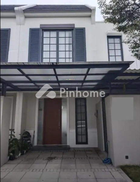 dijual rumah di kebraon