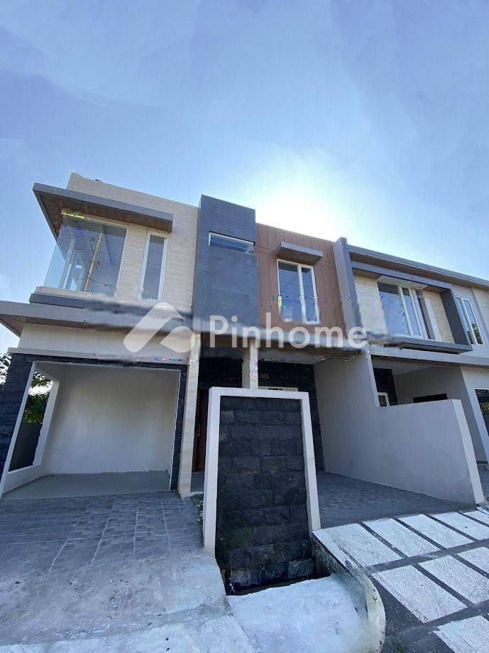 dijual rumah 1 lantai 4kt 124m2 di rungkut