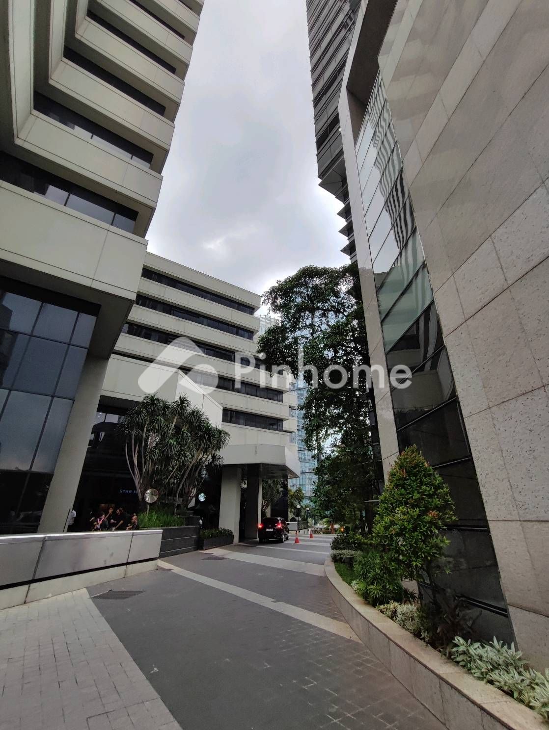 disewakan rumah di jl citra indah sentosa