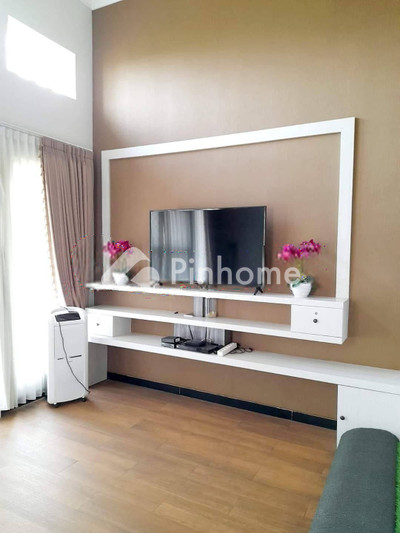dijual rumah 1 lantai 4kt 136m2 di waru - 2