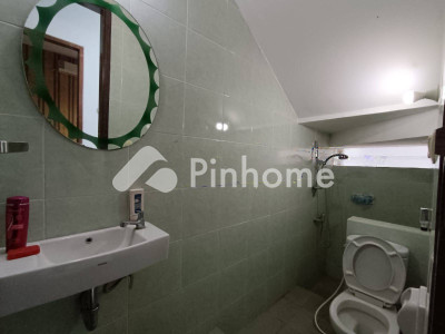 dijual rumah 2 lantai 3kt 125m2 di jl badak sari renon - 5