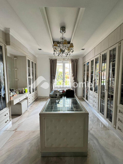 dijual rumah 3 lantai 4kt 240m2 di penjaringan - 5