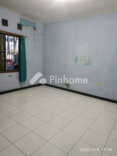 dijual rumah 2 lantai 3kt 126m2 di mutiara gading timur - 3
