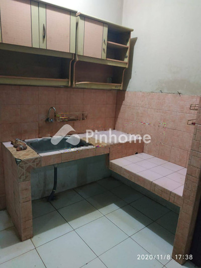 dijual rumah 2 lantai 3kt 126m2 di mutiara gading timur - 5