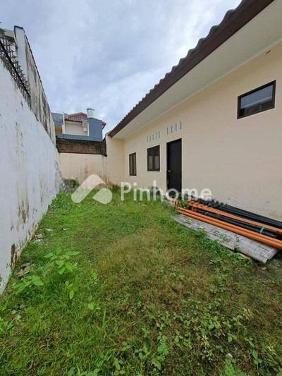 dijual rumah 1 lantai 3kt 147m2 di jempong - 3