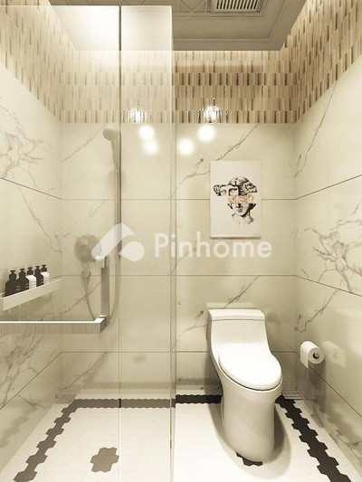dijual rumah 2 lantai 3kt 279m2 di jalan erlangga semarang kota - 3