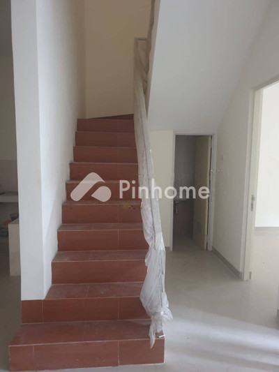 dijual rumah 1 lantai 3kt 91m2 di sambikerep - 2