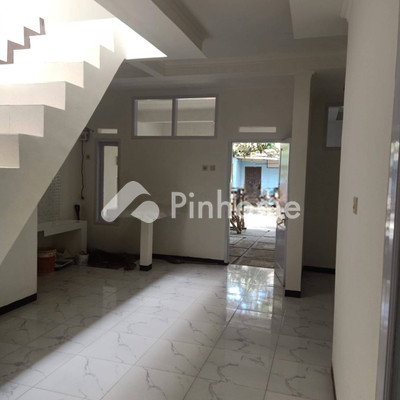 dijual rumah 2 lantai 4kt 78m2 di soekarno hatta riung bandung - 3
