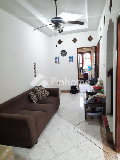 dijual rumah 2 lantai 4kt 60m2 di mistikasari - 4