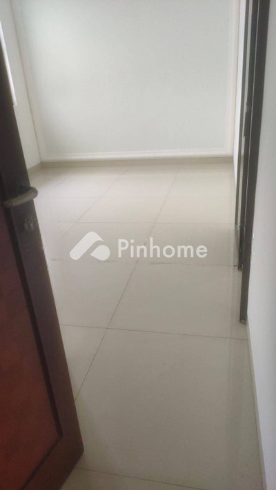 dijual rumah 4 lantai 4kt 180m2 di jatisampurna jati sampurna - 3