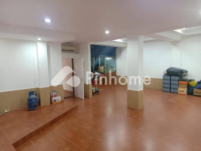 dijual rumah 2 lantai 6kt 238m2 di kelapa gading - 4