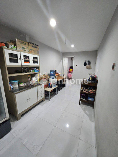dijual rumah 3 lantai 4kt 90m2 di sunter paradise tahap 1 - 3