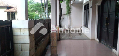 dijual rumah 1 lantai 7kt 165m2 di perumahan duta kranji - 2