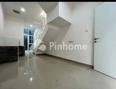 dijual rumah rumah di cipinang elok jakarta timur - 2