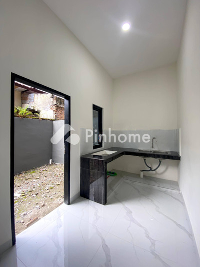 dijual rumah 1 lantai 2kt 72m2 di jl setia budi dalam komp reyhan haus kel helvetia timur kec medan helvetia kota medan sumatera utara 20117 - 5