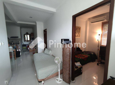 dijual rumah 2 lantai 2kt 200m2 di bintaro sektor 3 tangerang selatan - 4