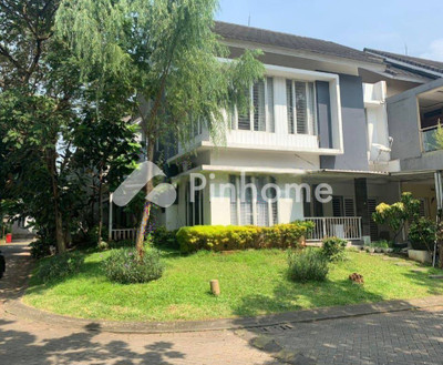 dijual rumah 2 lantai 4kt 198m2 di emerald bintaro - 2