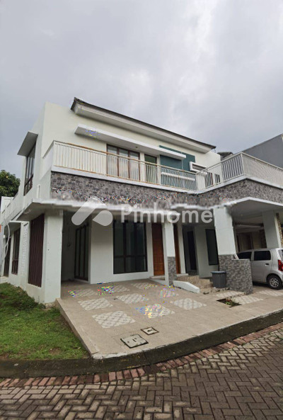 dijual rumah 2 lantai 4kt 173m2 di sektor 7 bintaro jaya tangerang selatan - 2