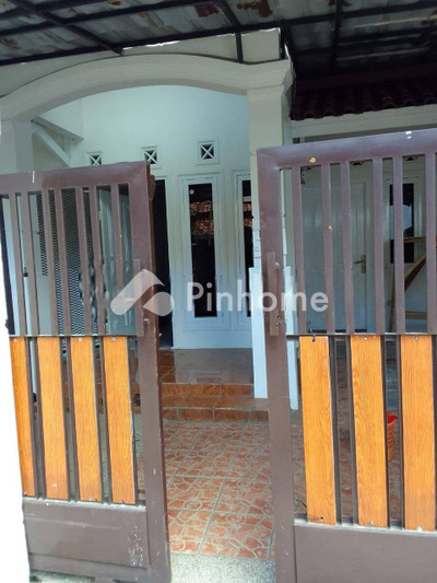 dijual rumah 1 lantai 3kt 140m2 di jl randusari antapani bandung - 4