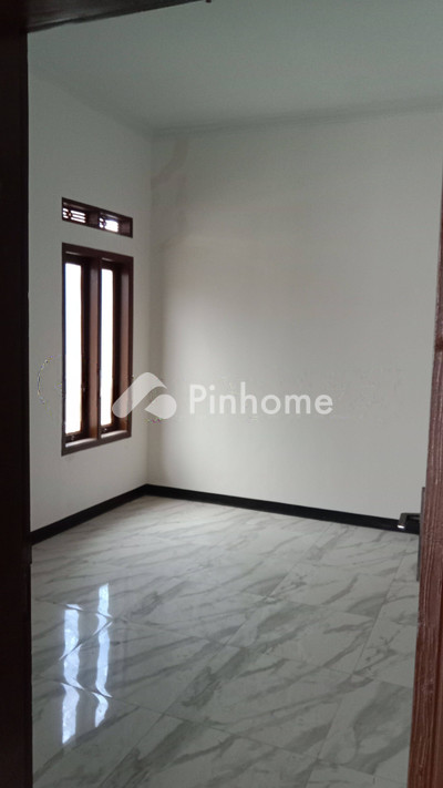 dijual rumah 1 lantai 2kt 70m2 di buahbatu margacinta - 4