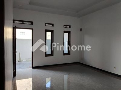 dijual rumah 1 lantai 2kt 70m2 di antapani cicadas - 4