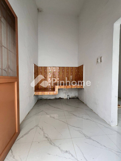 dijual rumah 2 lantai 2kt 112m2 di jl petunia raya kemenangan tani kec medan tuntungan kota medan sumatera utara 20136 - 5