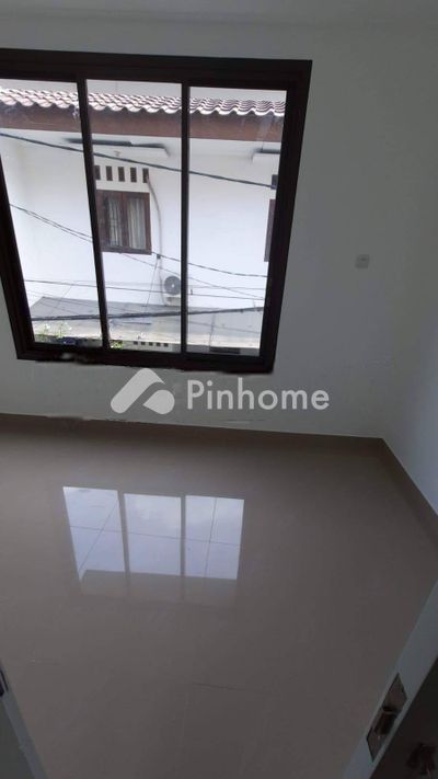 dijual rumah 2 lantai 2kt 36m2 di jl kayu manis timur - 4