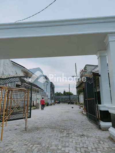 dijual rumah 2 lantai 4kt 130m2 di medan kota - 3
