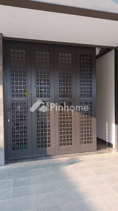 dijual rumah 2 lantai 3kt 176m2 di buah batu raya - 2