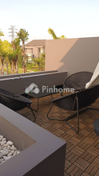 dijual rumah 2 lantai 3kt 176m2 di buah batu raya - 4