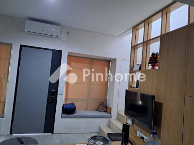 dijual rumah 2 lantai 3kt 50m2 di serpong - 4