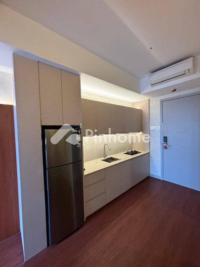 dijual apartemen 38m2 di sukomanunggal - 2
