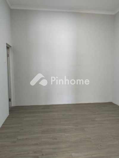 dijual rumah 1 lantai 3kt 65m2 di rungkut - 3