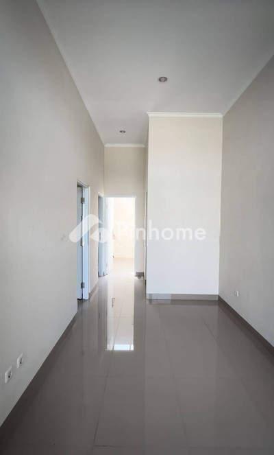 dijual rumah 1 lantai 2kt 60m2 di jl parakansaat arcamanik - 4