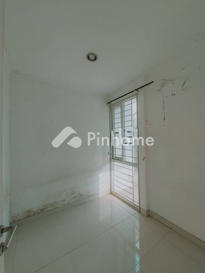 dijual rumah 2 lantai 3kt 93m2 di cengkareng - 4