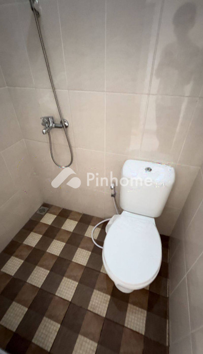 dijual rumah 1 lantai 2kt 60m2 di jl parakansaat arcamanik - 5