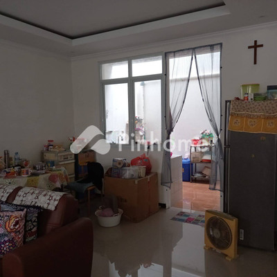 dijual rumah 2 lantai 2kt 72m2 di cengkareng - 2