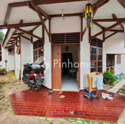 dijual rumah 1 lantai 4kt 150m2 di pondokgede pondok gede - 2