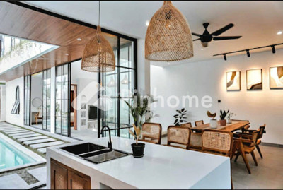 dijual rumah 2 lantai 3kt 185m2 di tumbak bayuh - 3