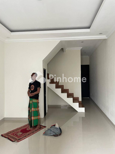 dijual rumah 2 lantai 2kt 78m2 di kebon jeruk - 3