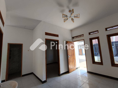 dijual rumah 1 lantai 2kt 60m2 di buahbatu margacinta - 3