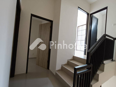 dijual rumah 1 lantai 3kt 63m2 di rungkut - 4
