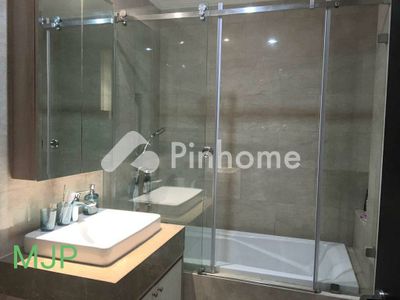 dijual apartemen 2br 60m2 di menteng park ii ve - 4