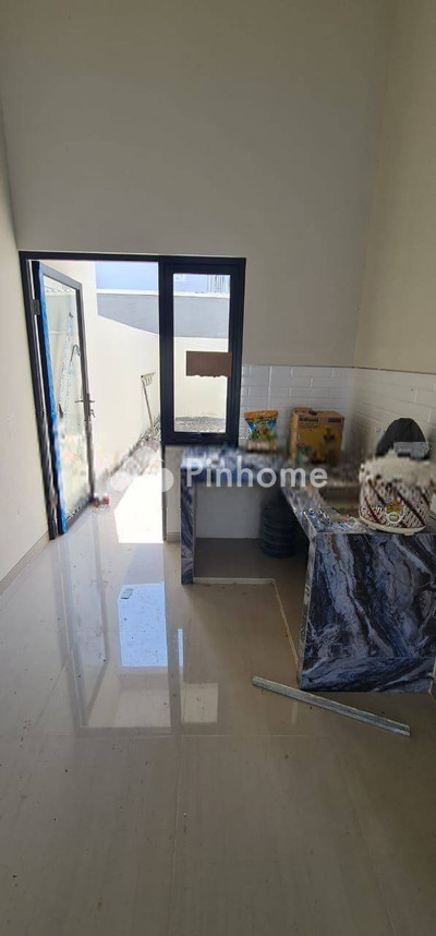 dijual rumah 1 lantai 3kt 100m2 di soko - 2